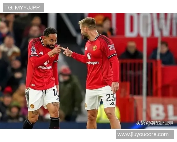 英超战报:利物浦遭遇四连败曼联喜迎三连胜展现强势回归